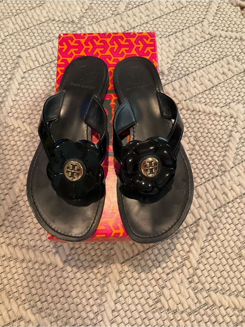 Tory Burch Black Patent Camellia Thong Sandals with Gold Logo